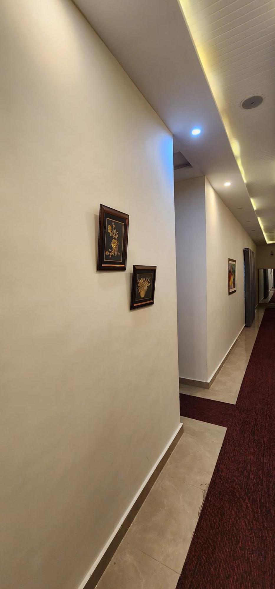 Red Fort Hotel Gulberg Лахор Экстерьер фото